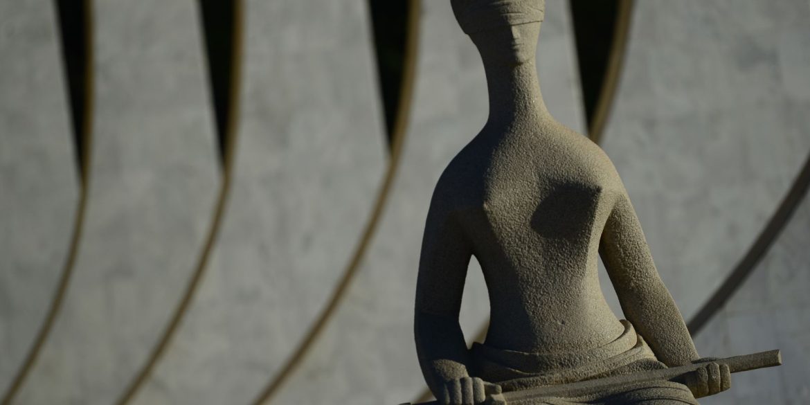 Confira penduricalhos cortados e mantidos após decisão do Supremo