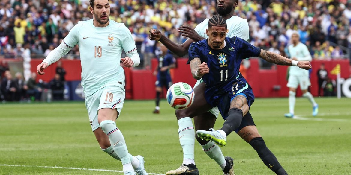 Raphinha e Wesley são cortados da seleção brasileira